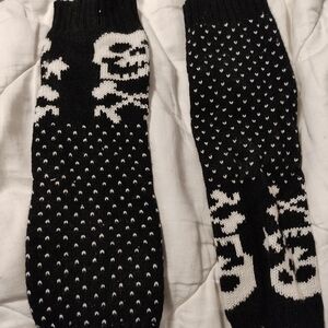 Black and White Skull Pattern Leg Warmers